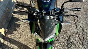 Kawasaki Z 400 (2023)  (19)