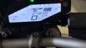 Yamaha MT-09 ABS (2013 - 15)  (5)