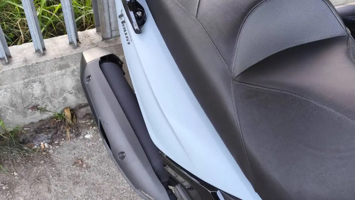 Kymco X-Town 300i (2021 - 24)  (5)
