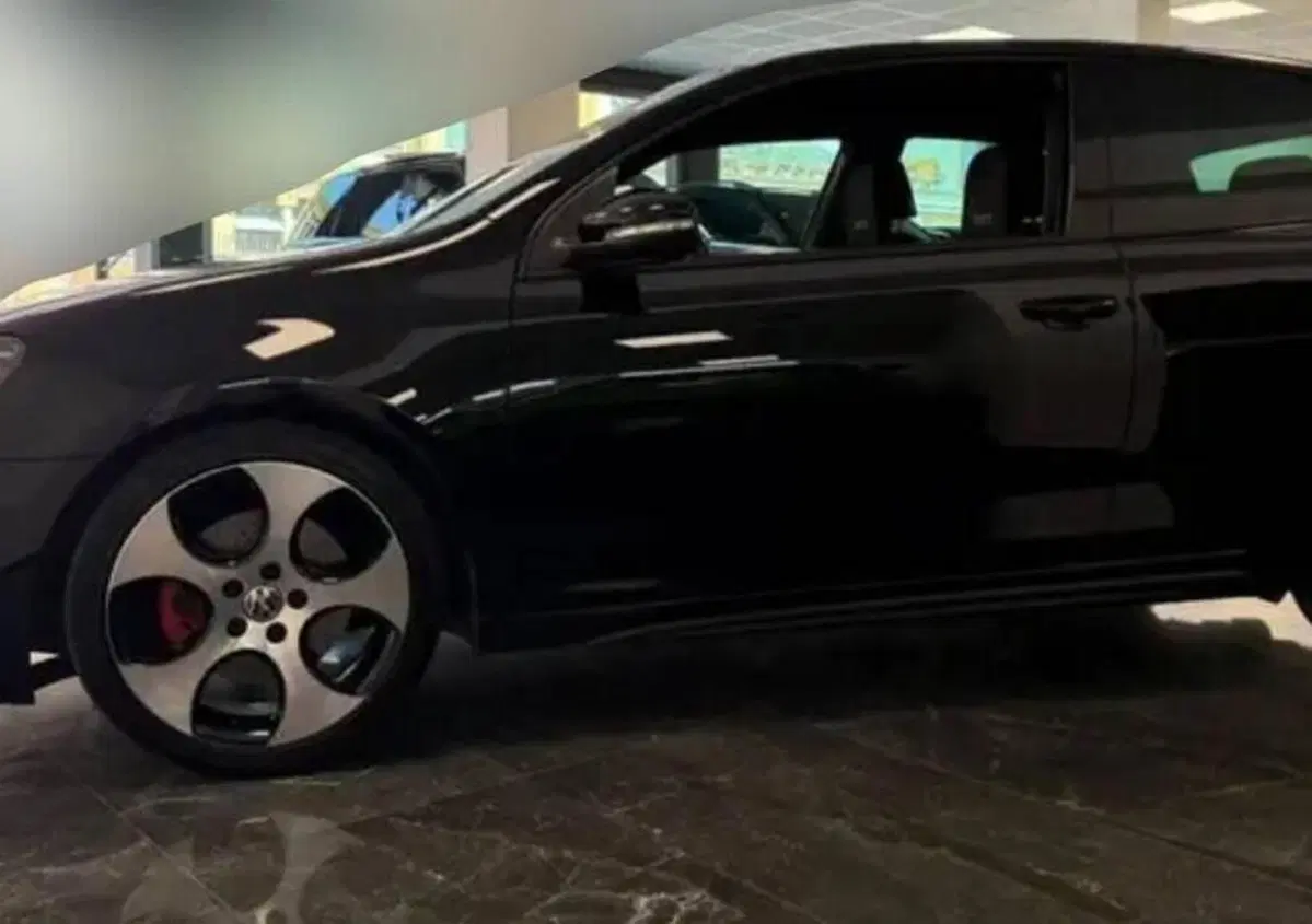 Volkswagen Golf 2.0 TSI DSG 3p. GTI (6)