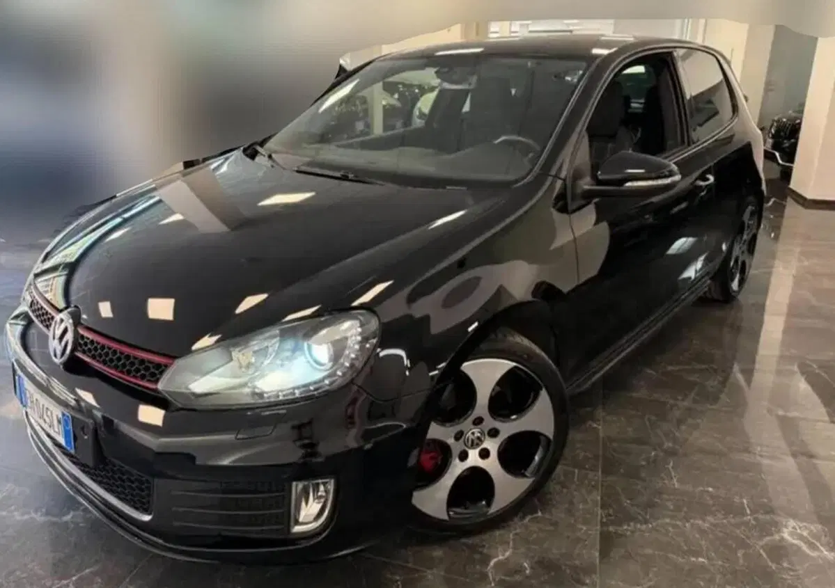 Volkswagen Golf 2.0 TSI DSG 3p. GTI (10)