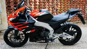 Aprilia RS 125 (2021 - 24)  (2)