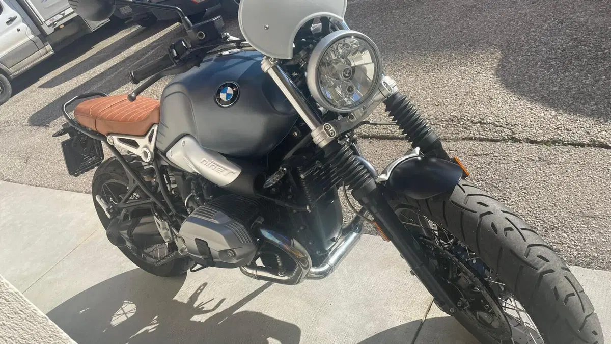 Bmw R nineT 1200 Scrambler (2016 - 20)  (2)