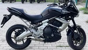 Kawasaki Versys 650 (2010 - 13)  (2)