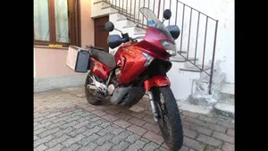 Honda Transalp XL 650V (2005 - 06)  (2)