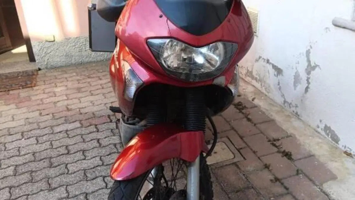 Honda Transalp XL 650V (2005 - 06)  (3)