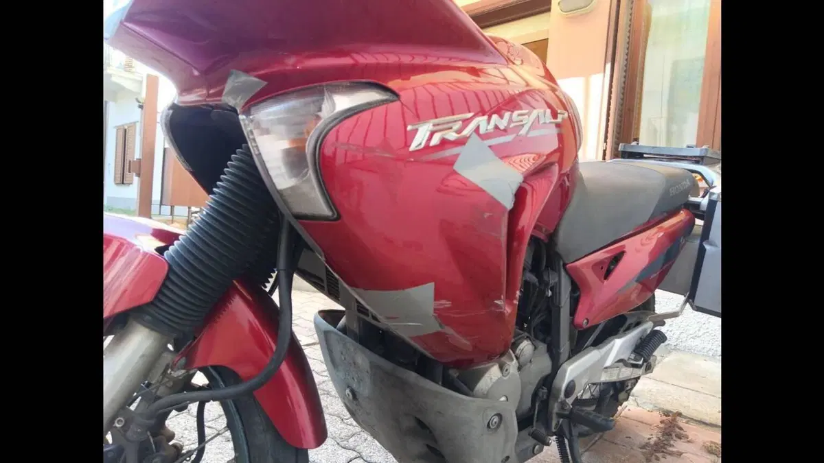 Honda Transalp XL 650V (2005 - 06)  (6)