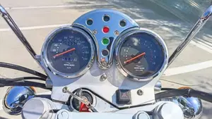 Moto Guzzi Nevada 750 Club (2002 - 06)  (7)