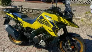 Suzuki V-Strom 1050XT Pro (2020 - 23)  (2)