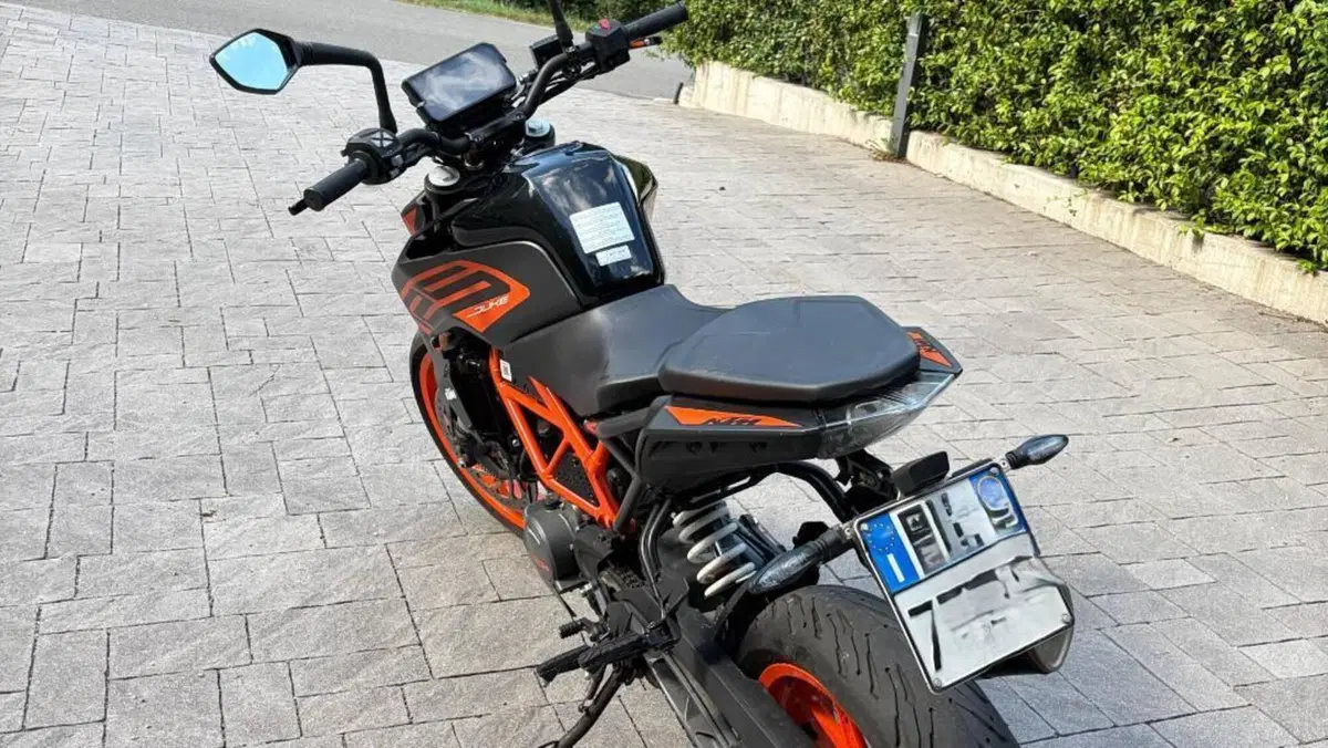 KTM 125 Duke (2021 - 23)  (4)
