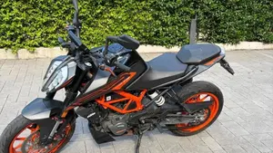 KTM 125 Duke (2021 - 23)  (2)