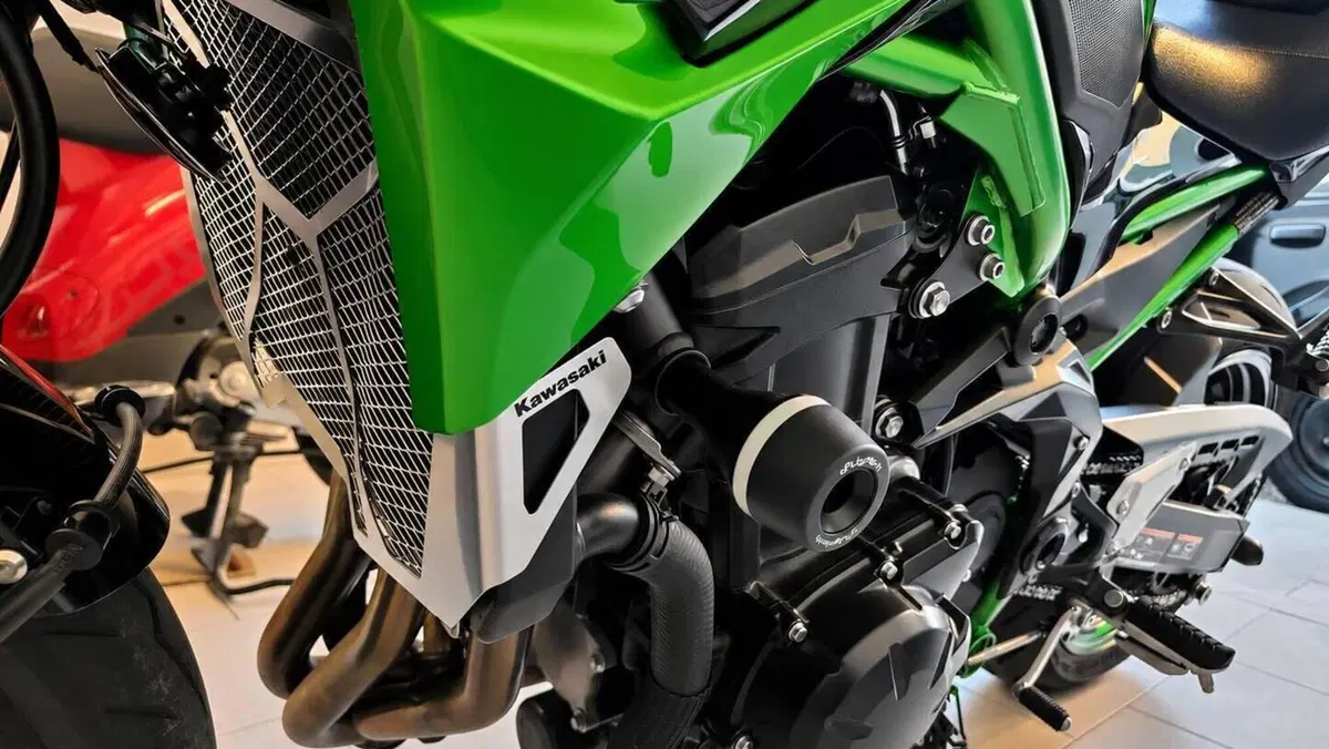 Kawasaki Z 900 (2021 - 24)  (8)