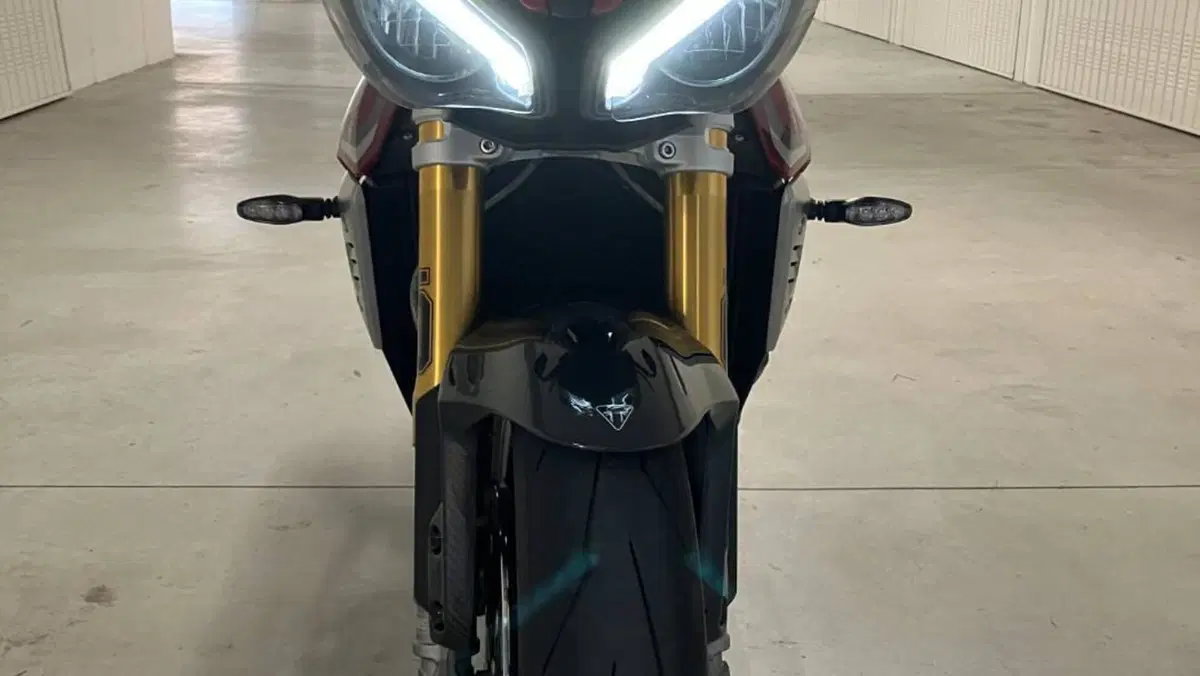 Triumph Speed Triple 1200 RS (2021 - 24)  (4)