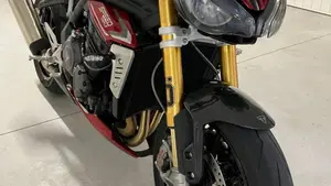 Triumph Speed Triple 1200 RS (2021 - 24)  (8)