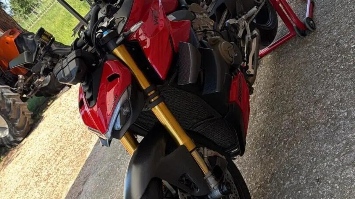 Ducati Streetfighter V4 S (2023 - 24)  (6)