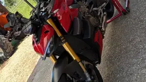 Ducati Streetfighter V4 S (2023 - 24)  (6)