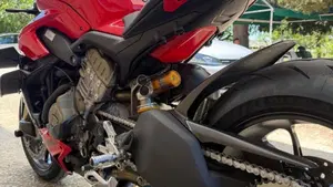 Ducati Streetfighter V4 S (2023 - 24)  (7)