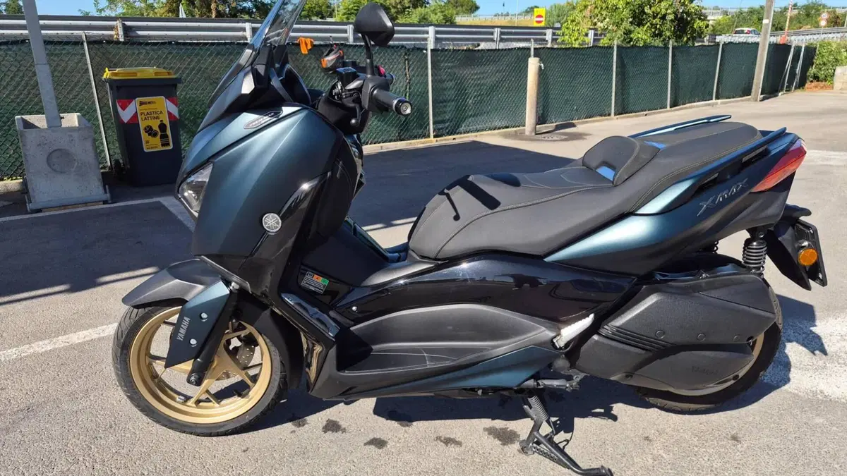 Yamaha X-Max 300 Tech Max (2021 - 24) 