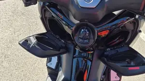 Yamaha X-Max 300 Tech Max (2021 - 24)  (3)
