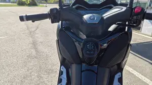 Yamaha X-Max 300 Tech Max (2021 - 24)  (6)