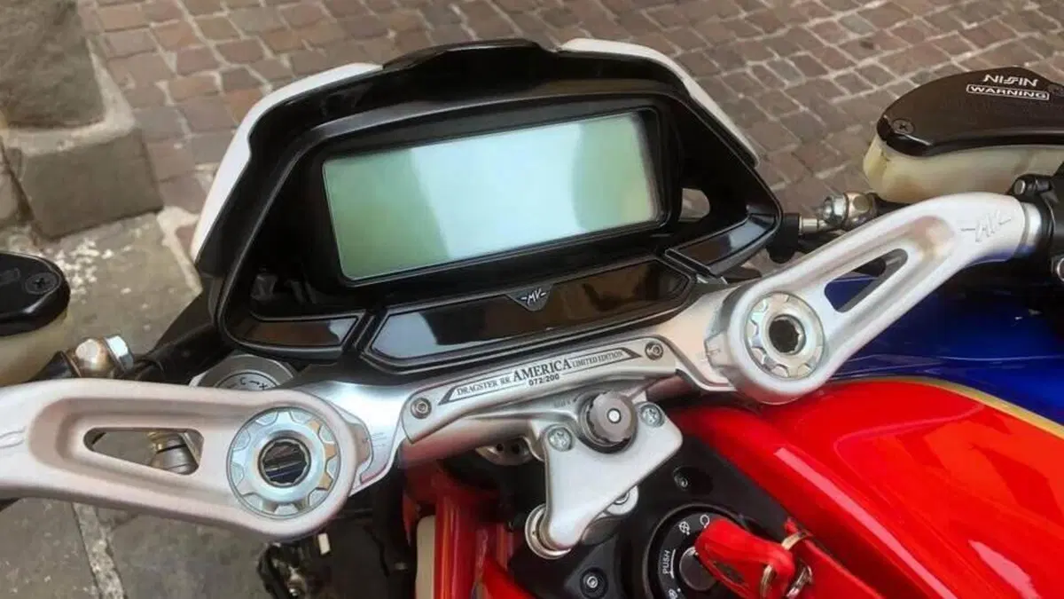 MV Agusta Dragster 800 RR America (2019)  (4)