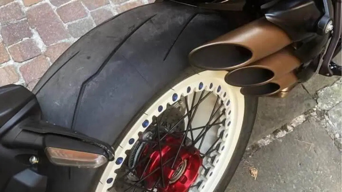 MV Agusta Dragster 800 RR America (2019)  (5)