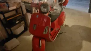 Vespa GTS 300 (2010 - 14)  (2)