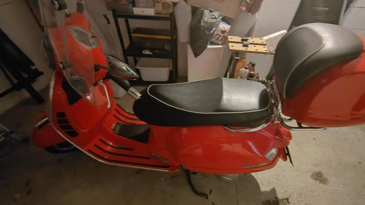Vespa GTS 300 (2010 - 14)  (4)