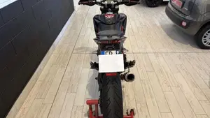 Ducati Hypermotard 821 (2013 - 15)  (11)