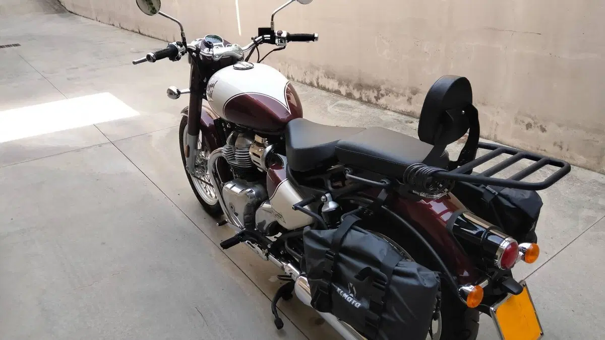 Royal Enfield Classic 650 (2025 - 26)  (6)