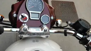 Royal Enfield Classic 650 (2025 - 26)  (9)