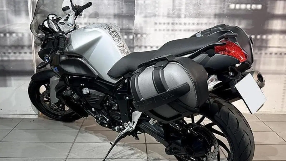 Bmw K 1200 R  (2)