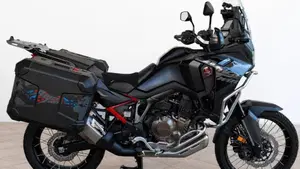 Honda Africa Twin CRF 1100L ES (2024 - 26)  (2)