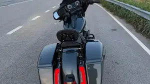Harley-Davidson Street Glide (2024 - 26)  (4)
