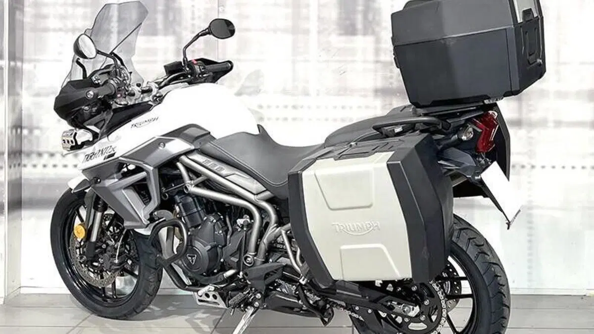 Triumph Tiger 800 XRx (2015 - 17)  (2)