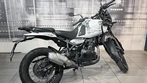 Royal Enfield Himalayan 450 (2024 - 26)  (8)