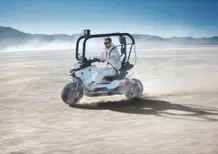 Novità BMW Motorrad: il ritorno dello scooter con il tetto e conferme per la potentissima M1000RS