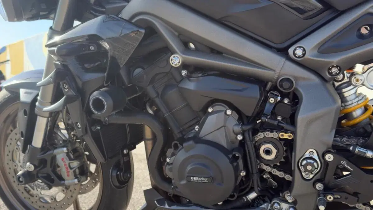 Triumph Street Triple RS (2020 - 22)  (6)