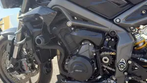 Triumph Street Triple RS (2020 - 22)  (6)