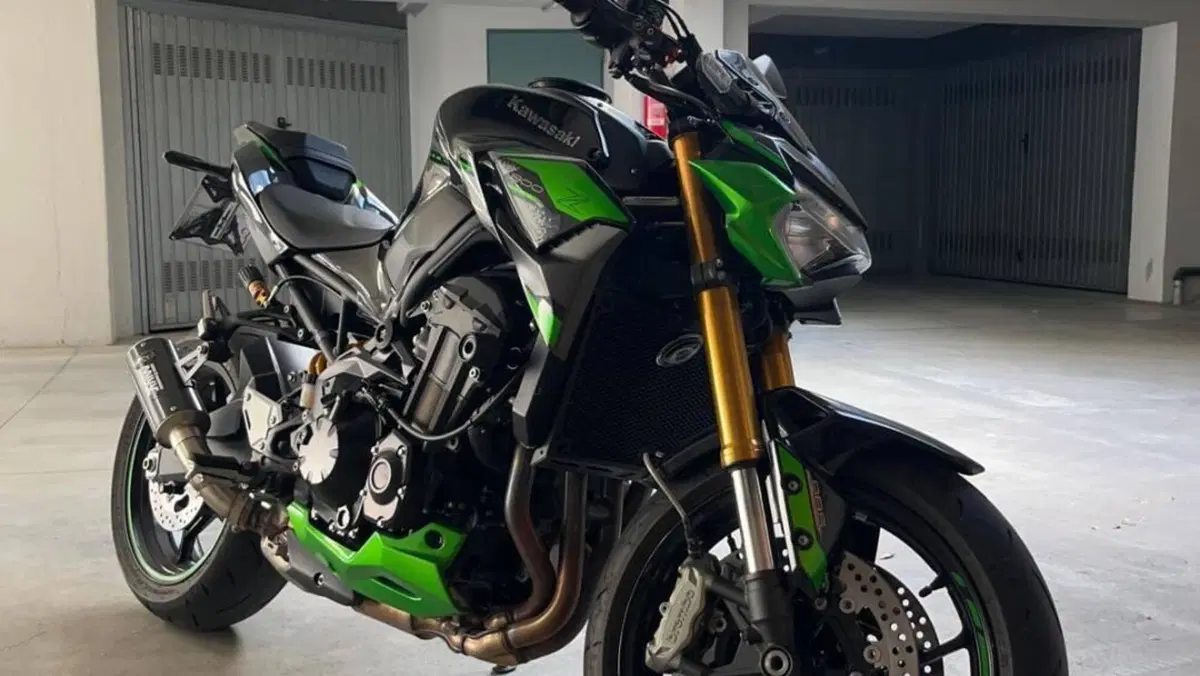 Kawasaki Z 900 SE (2022 - 24)  (2)