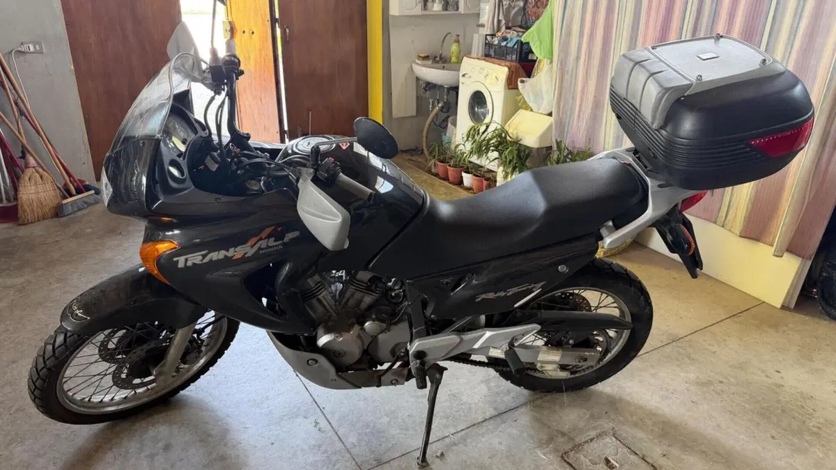Honda Transalp XL 650V (2000 - 04) 