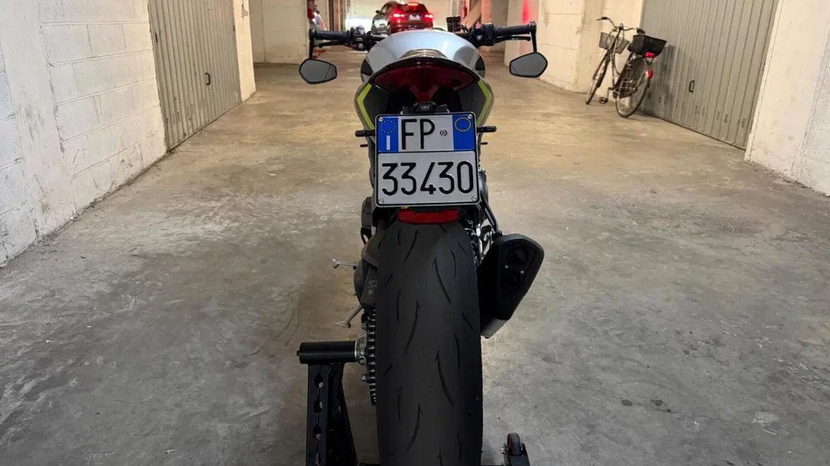 Triumph Speed Triple 1200 RS (2025 - 26)  (4)