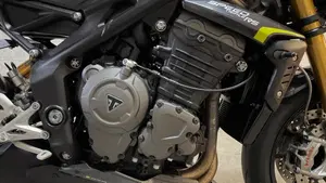 Triumph Speed Triple 1200 RS (2025 - 26)  (7)