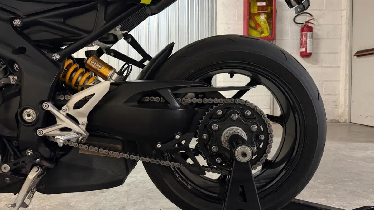 Triumph Speed Triple 1200 RS (2025 - 26)  (10)