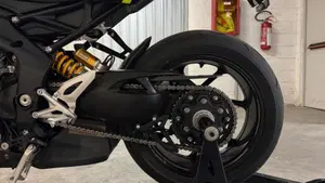 Triumph Speed Triple 1200 RS (2025 - 26)  (10)