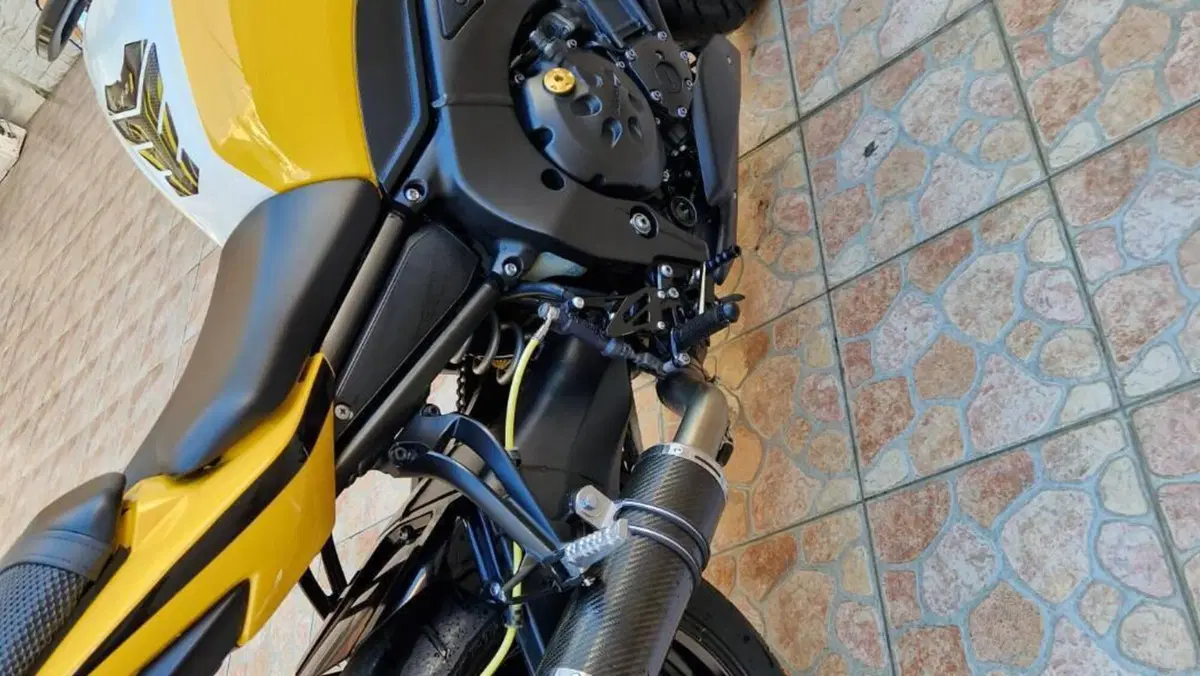 Yamaha FZ1 (2006 - 16)  (2)