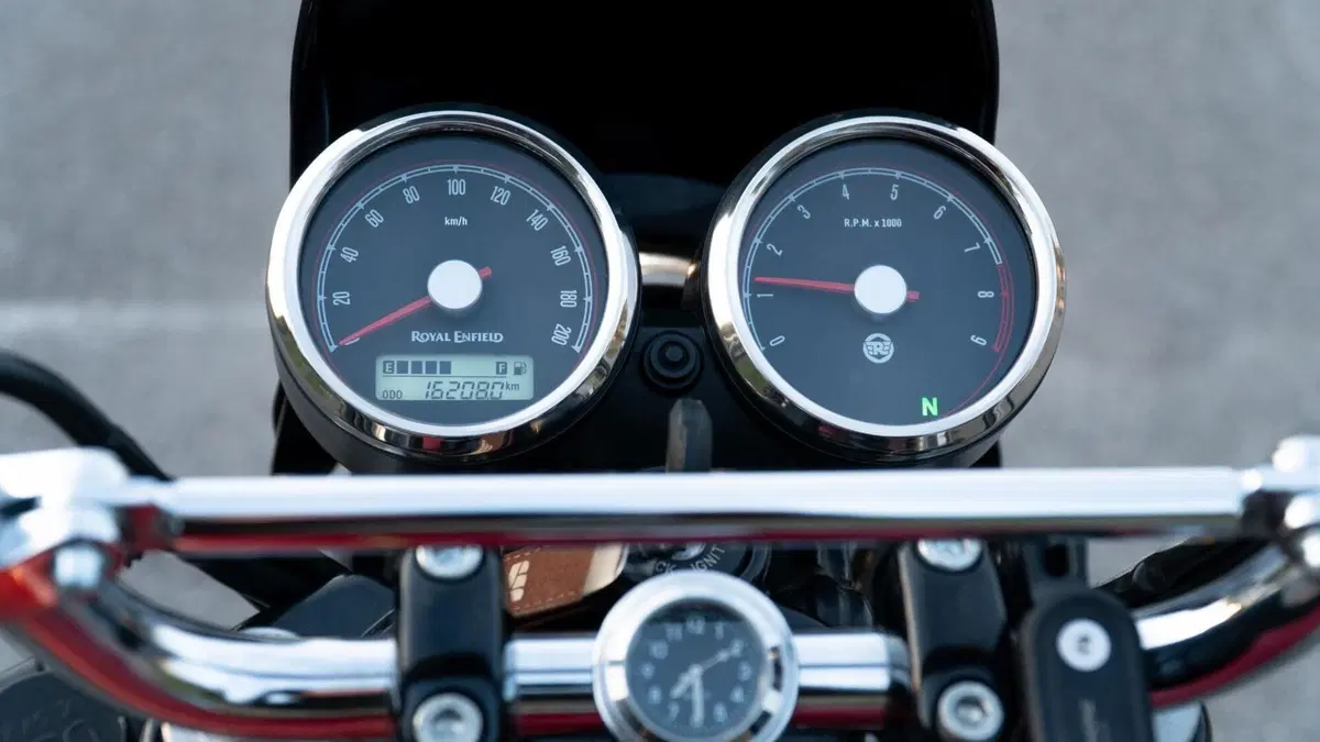 Royal Enfield Interceptor 650 (2021 - 26)  (6)