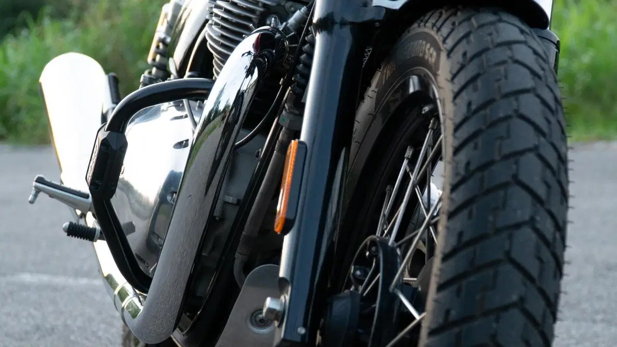 Royal Enfield Interceptor 650 (2021 - 26)  (9)