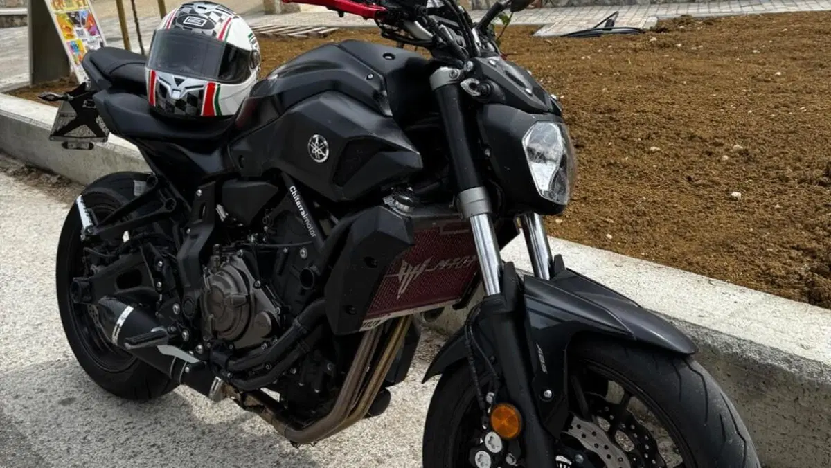 Yamaha MT-07 (2017 - 18)  (2)