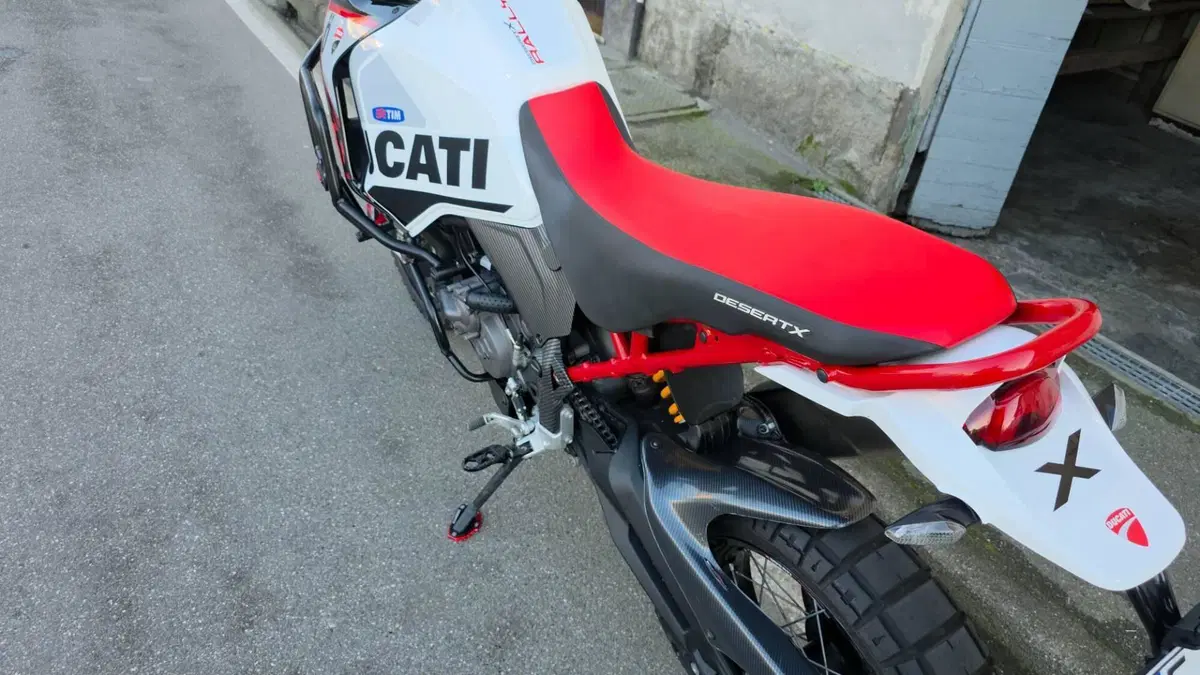 Ducati DesertX Rally (2024 - 25)  (2)